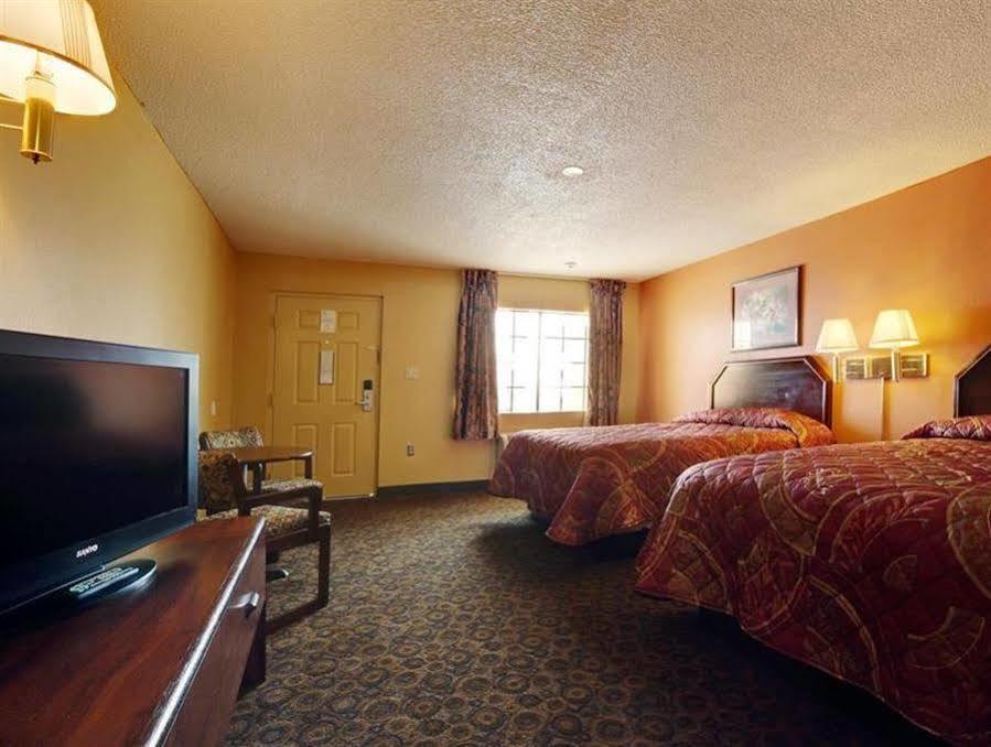 Americas Best Value Inn And Suites GreenwoodGreenwood  Kültér fotó